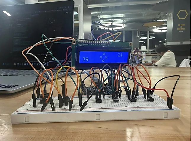 Arduino and LCD Maze Runner breadboard prototype